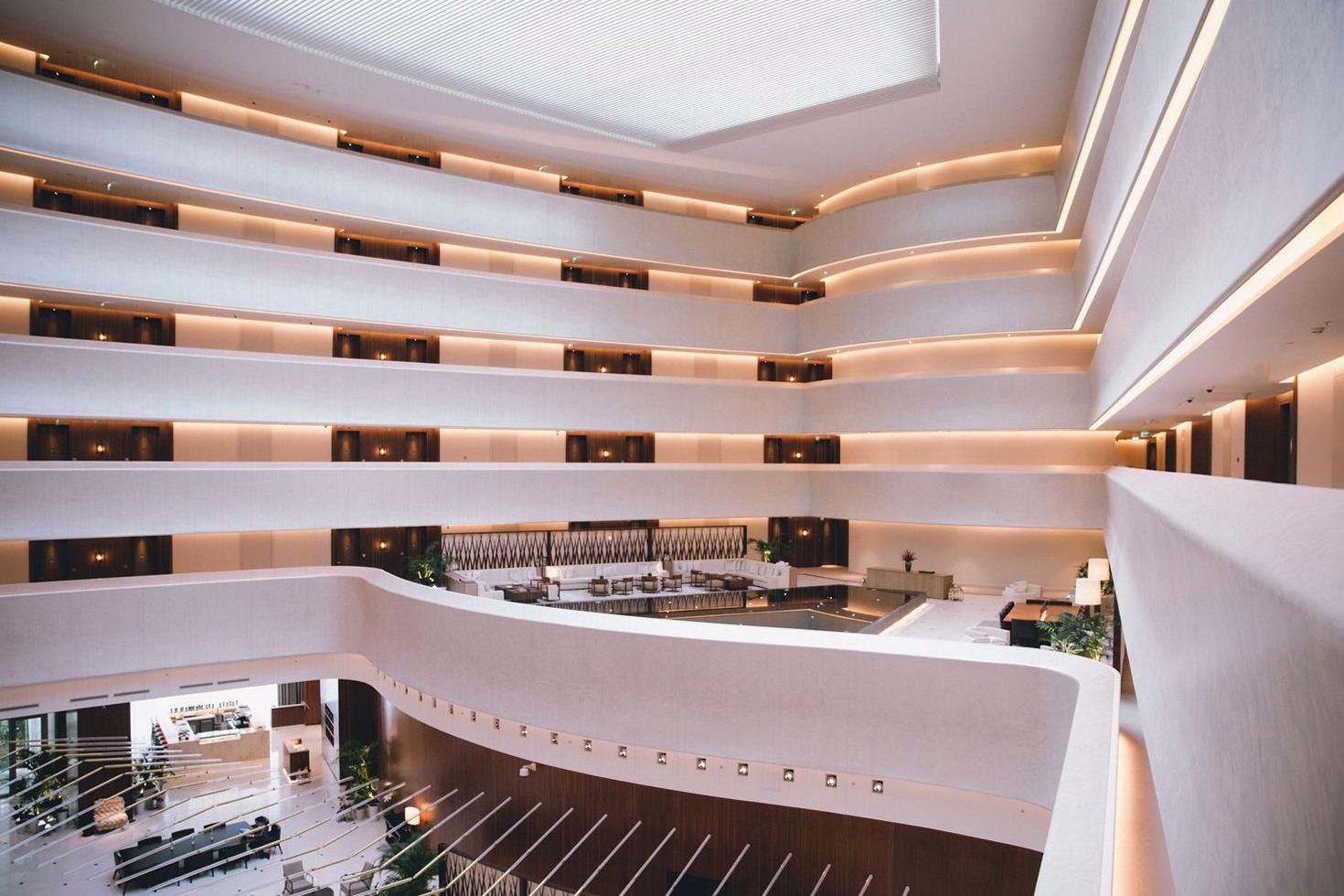 Sophisticated atrium
